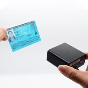 Lector combinado de códigos QR y OCR MRZ